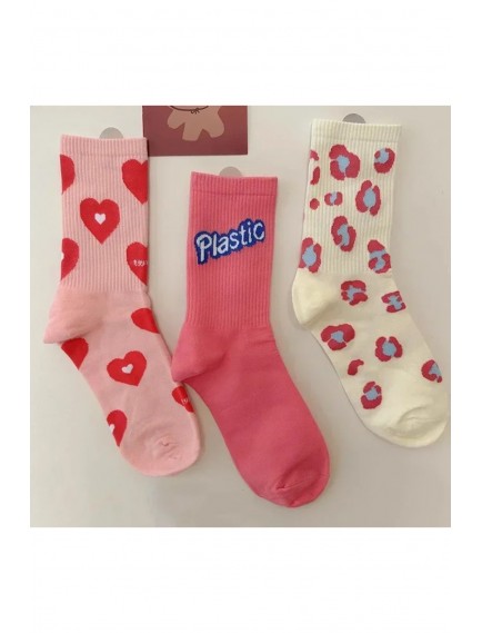 3 Çift Dikişsiz Kadın Çok Renkli Aşk Mektupları / Kalp Desenli Kolej Çorap