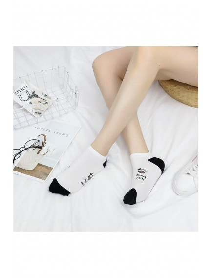 Kadın 5 Çift Siyah + Beyaz Inek Desenli Nakışlı Patik Çorap